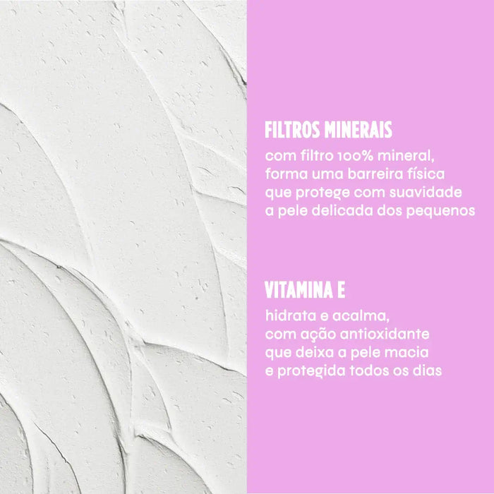 Textura do protetor solar infantil mineral da Ollie, filtro 100% mineral com vitamina E.
