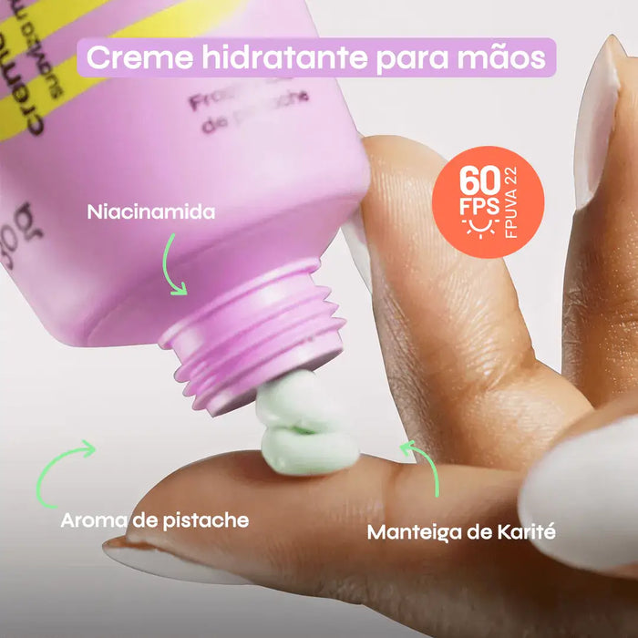 zoom no creme hidratante para as mãos FPS 60 da Ollie, que contém niacinamida, aroma de pistache, manteiga de karité.