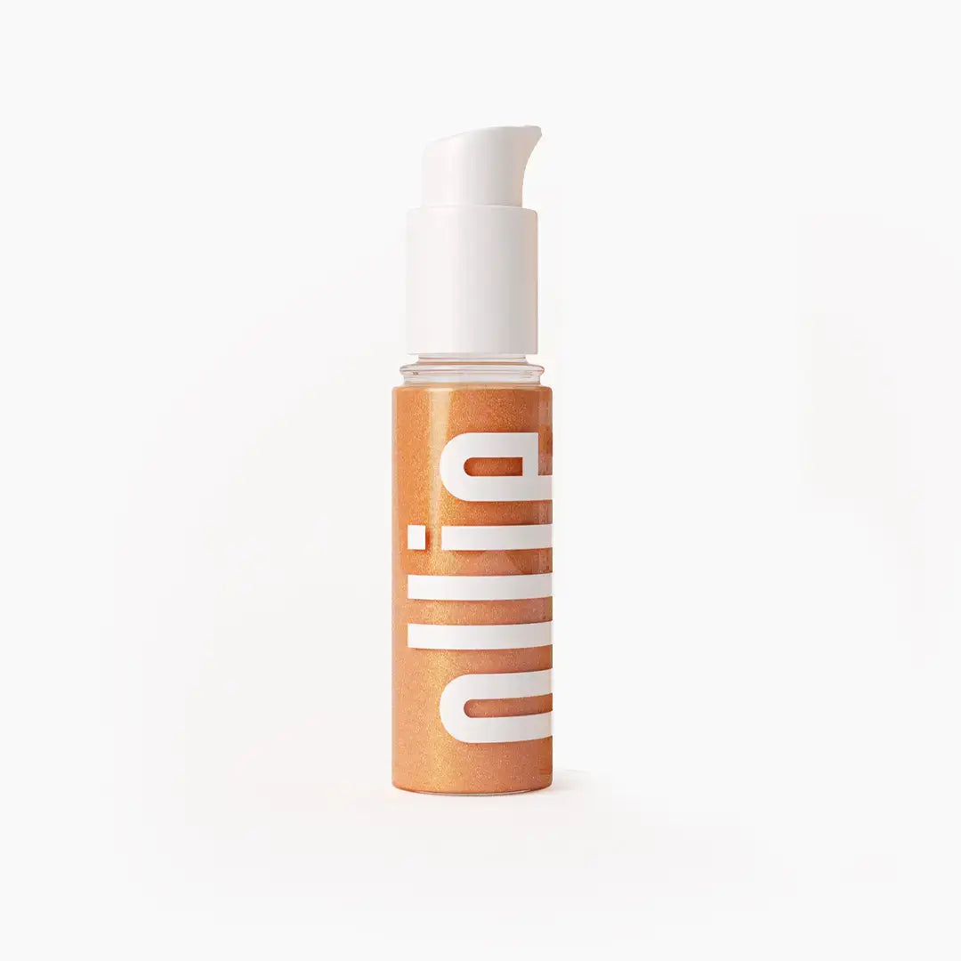 Iluminador glow corporal FPS 40 FPUVA 20 da Ollie em fundo branco.